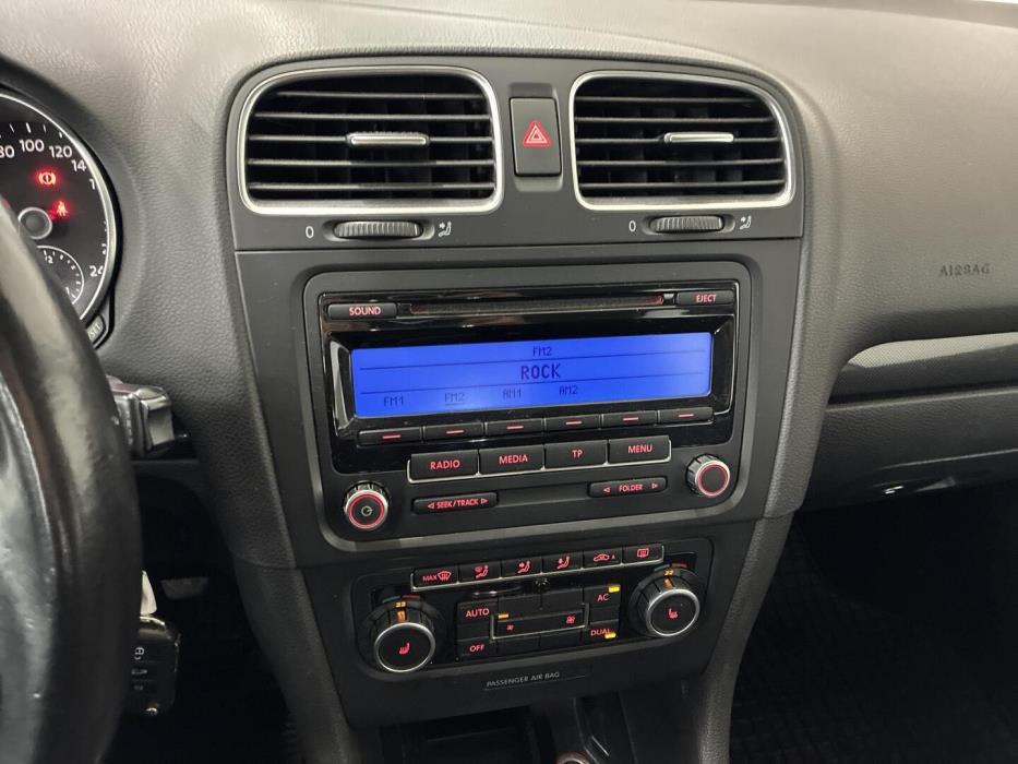 VOLKSWAGEN Golf 2010