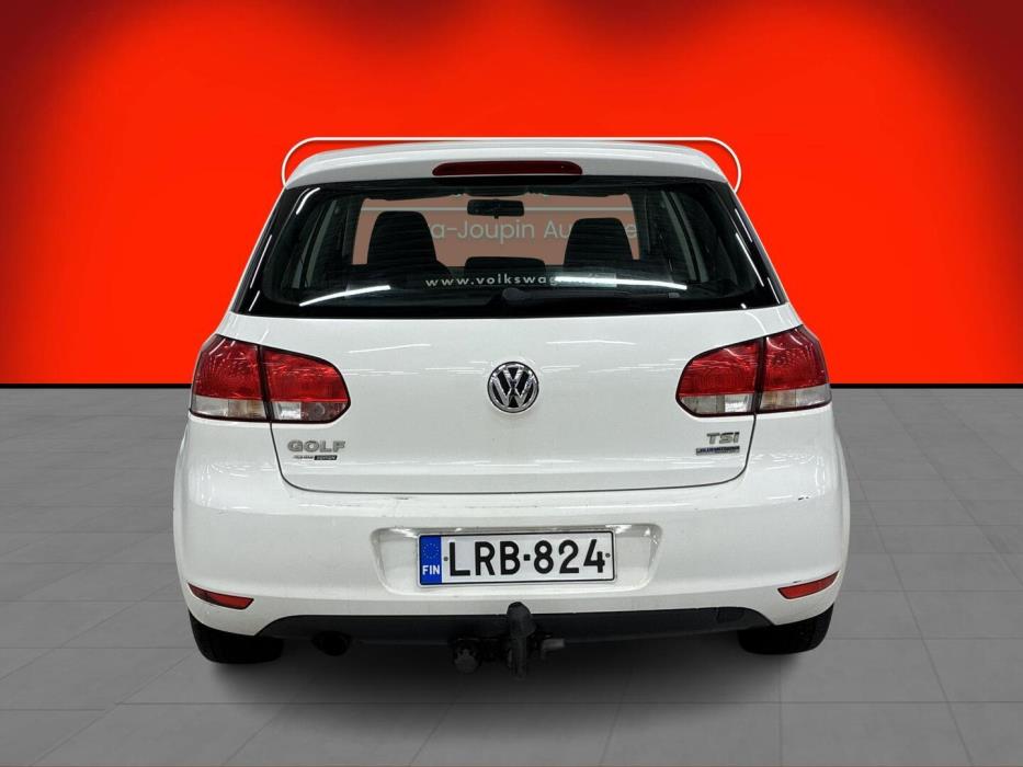 VOLKSWAGEN Golf 2010