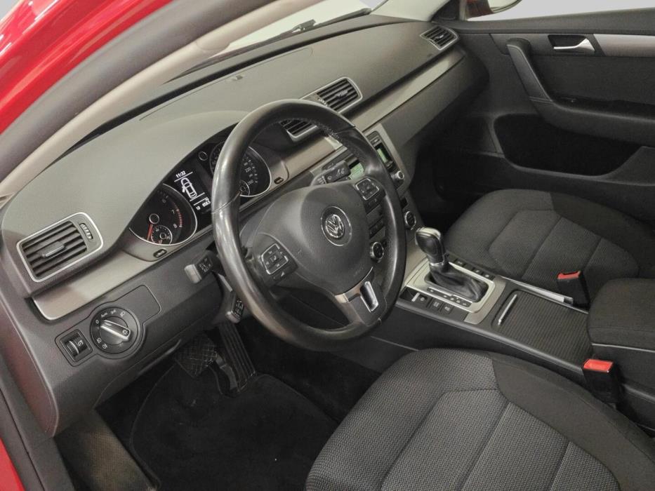VOLKSWAGEN Passat 2013