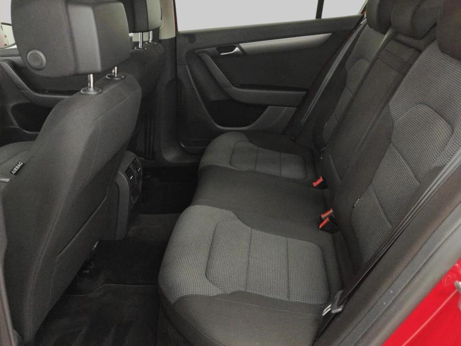 VOLKSWAGEN Passat 2013