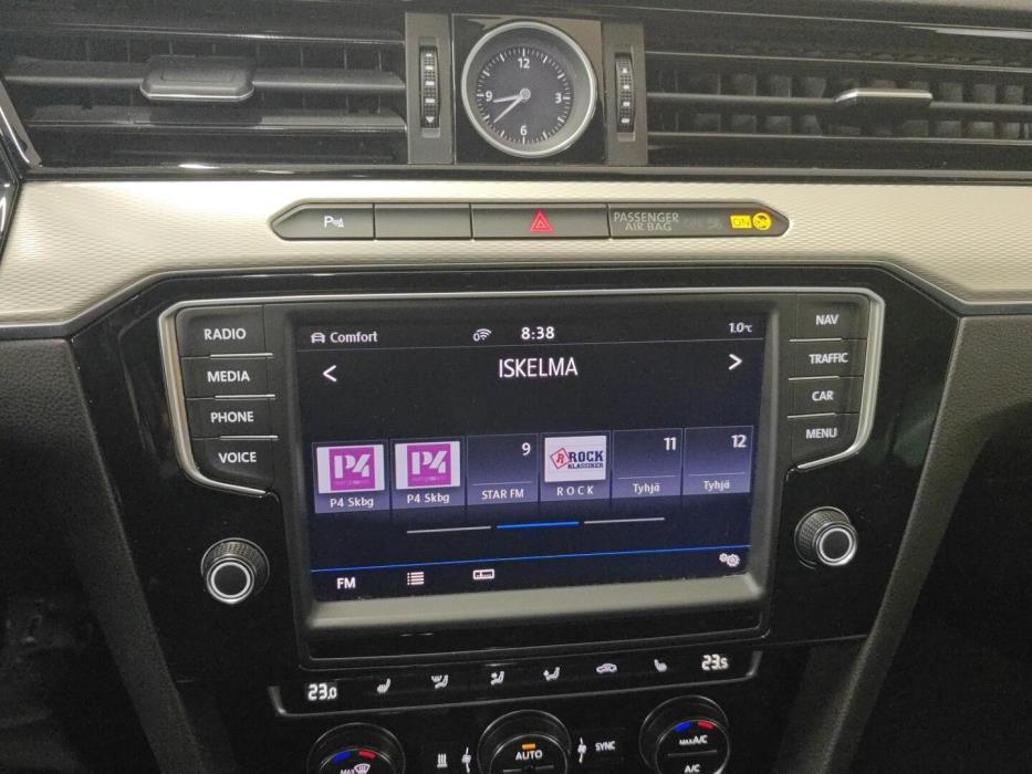 VOLKSWAGEN Passat 2017