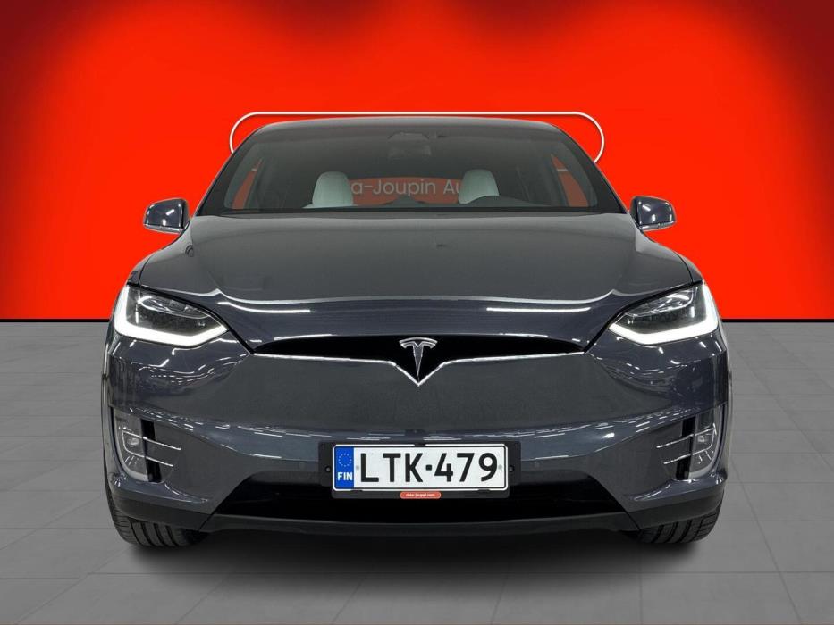 TESLA Model X 2019