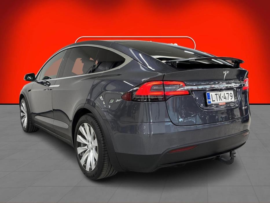 TESLA Model X 2019