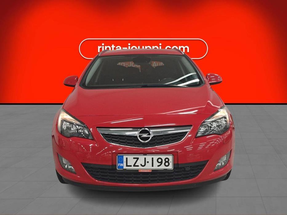 OPEL Astra 2012