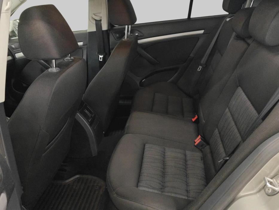 SKODA Octavia 2013