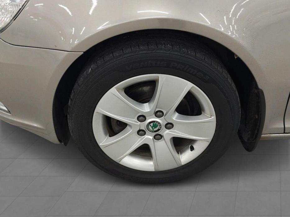 SKODA Octavia 2013