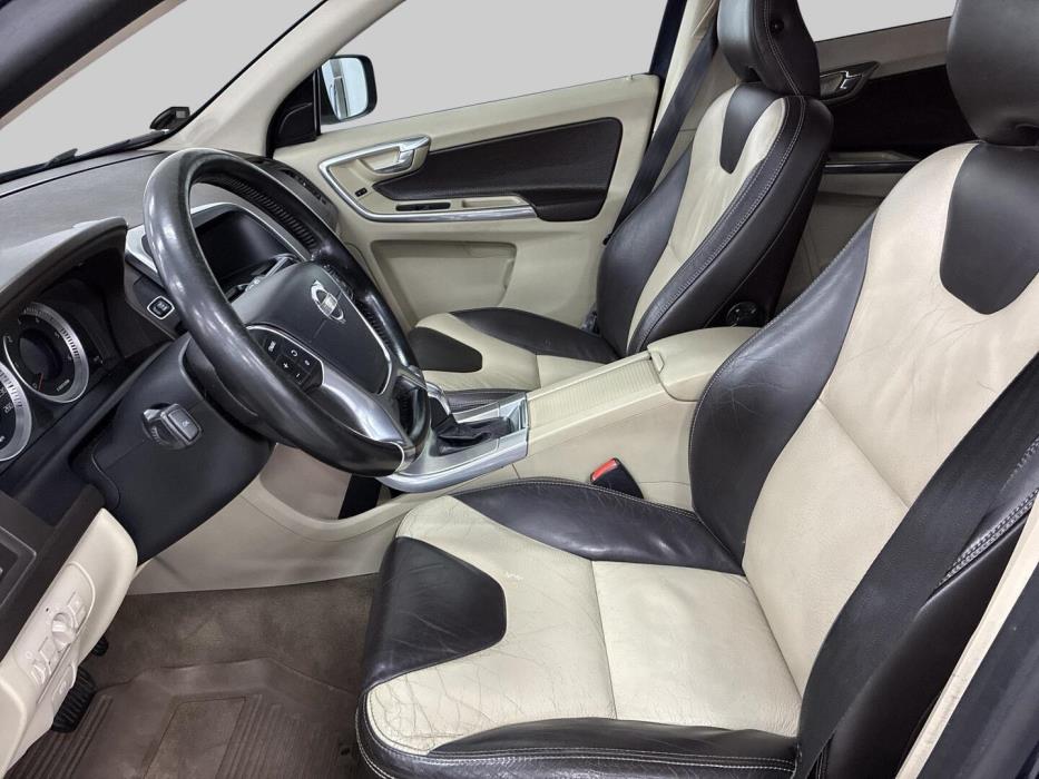 VOLVO XC60 2013