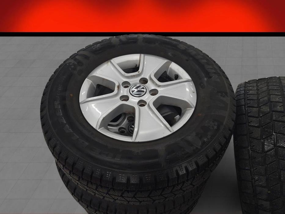 VOLKSWAGEN Amarok 2014