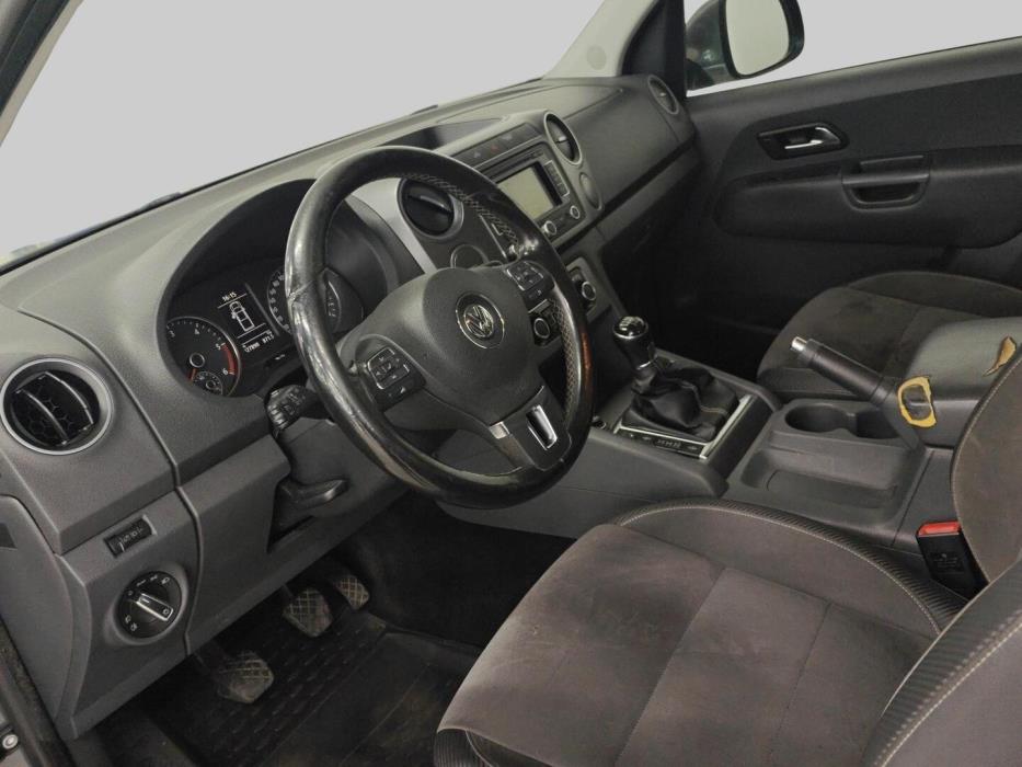 VOLKSWAGEN Amarok 2014