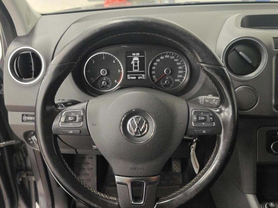 VOLKSWAGEN Amarok 2014