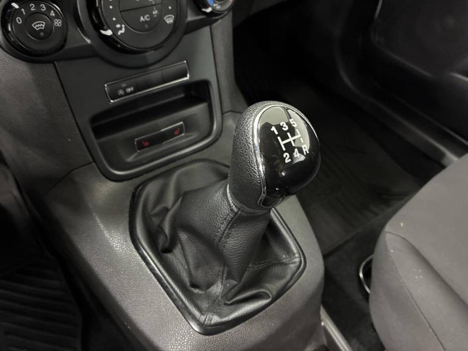 FORD Fiesta 2017