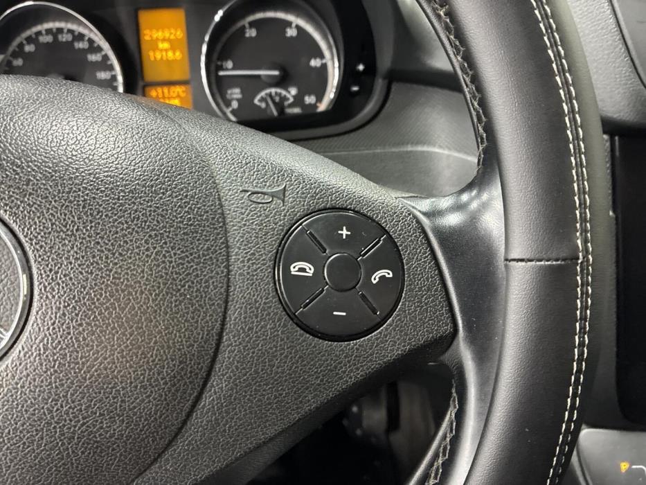MERCEDES-BENZ Vito 2012