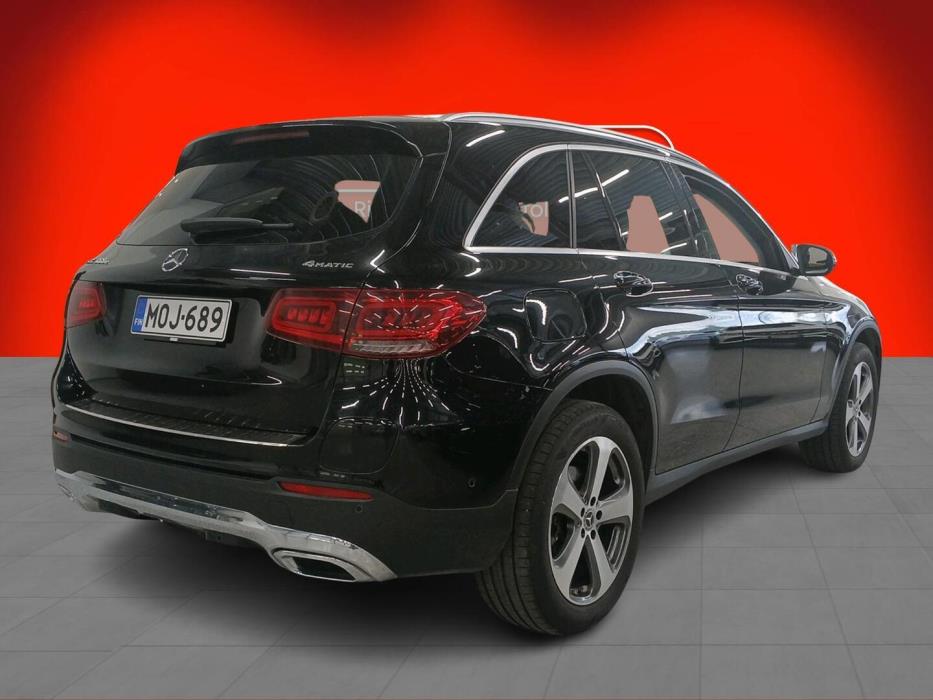 MERCEDES-BENZ GLC 2022