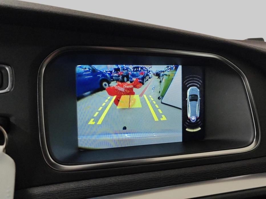 VOLVO V40 Cross Country 2016