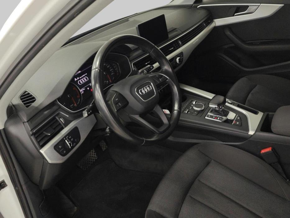 AUDI A4 2016