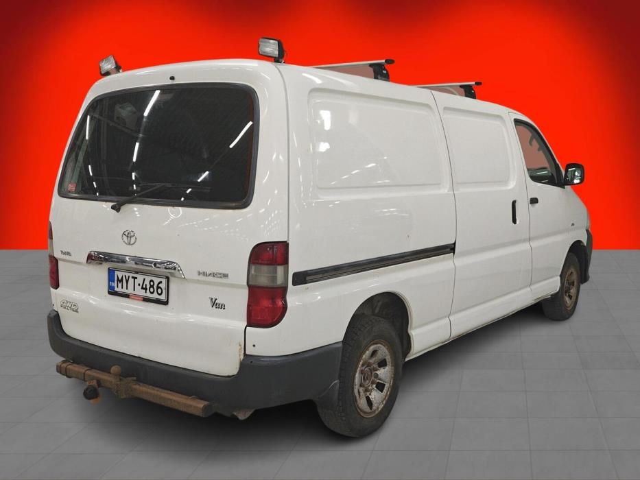 TOYOTA Hiace 2011