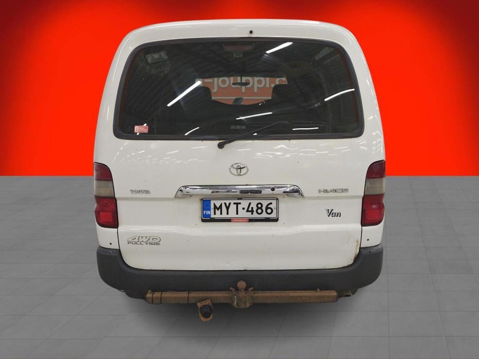 TOYOTA Hiace 2011