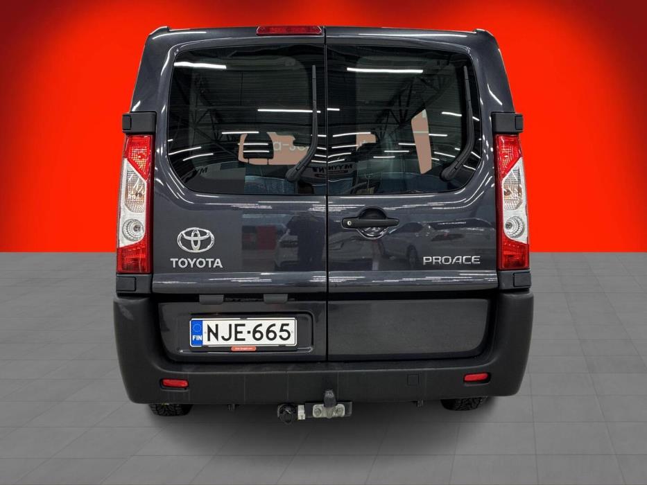 TOYOTA Proace 2013