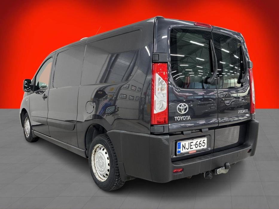 TOYOTA Proace 2013