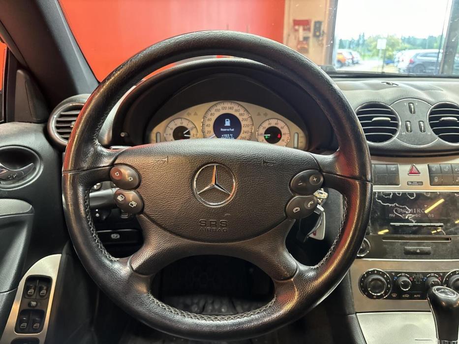 MERCEDES-BENZ CLK 2005