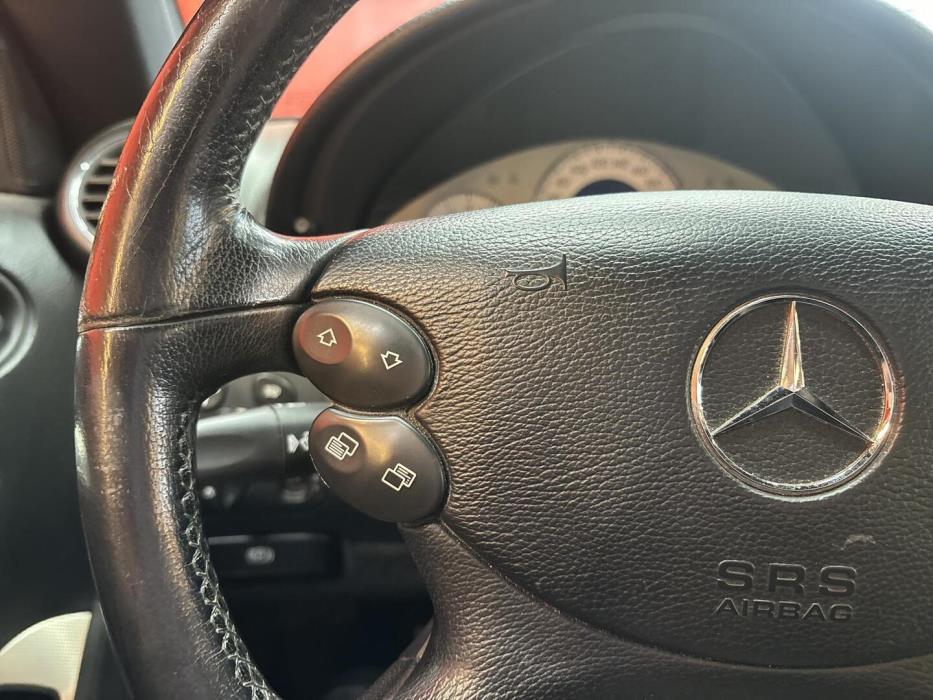 MERCEDES-BENZ CLK 2005