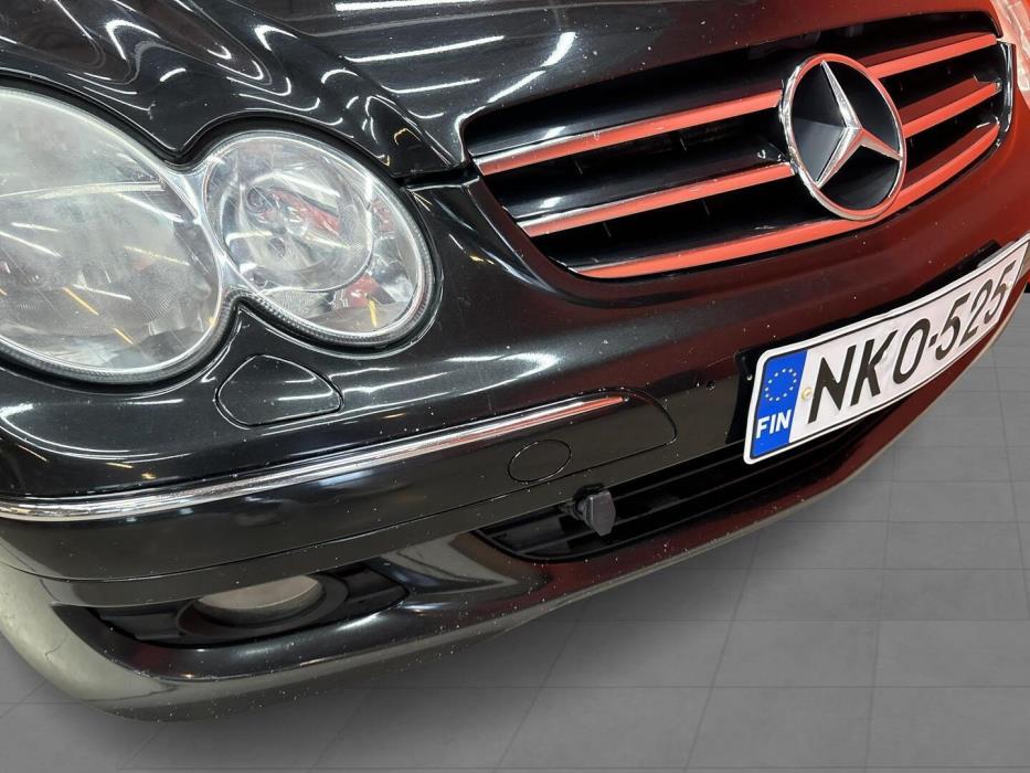 MERCEDES-BENZ CLK 2005