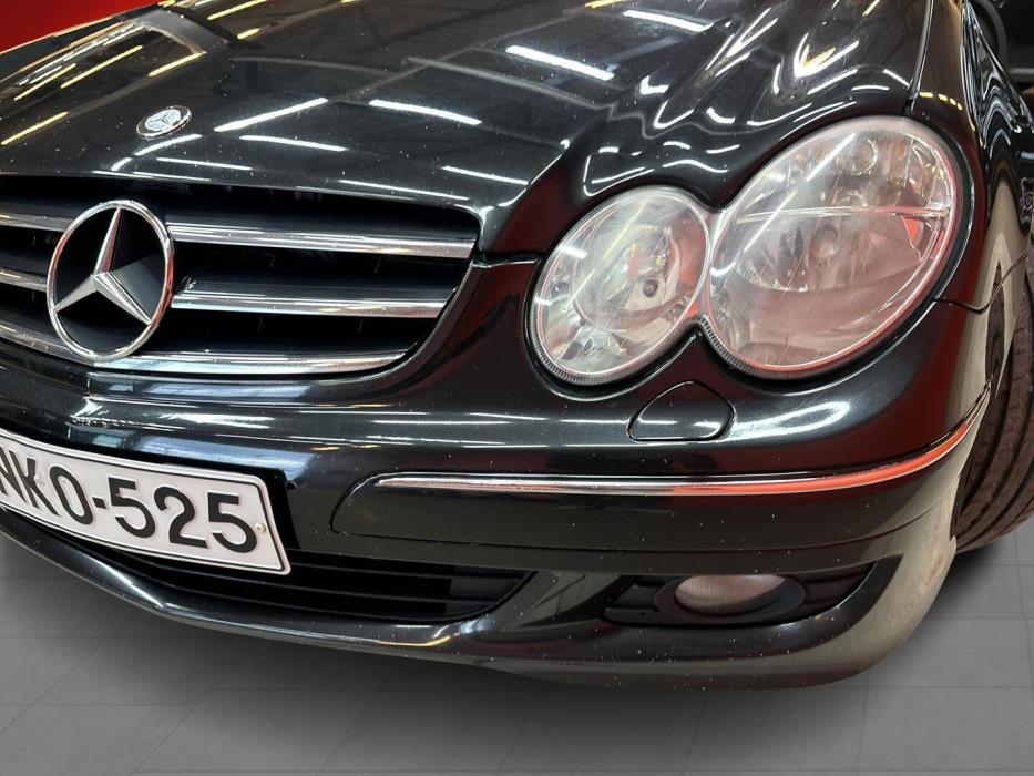MERCEDES-BENZ CLK 2005