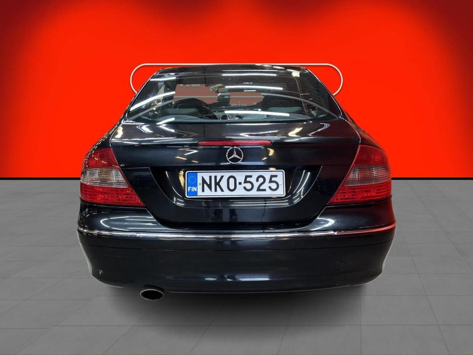 MERCEDES-BENZ CLK 2005