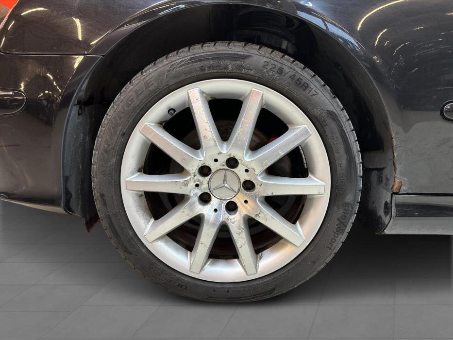 MERCEDES-BENZ CLK 2005