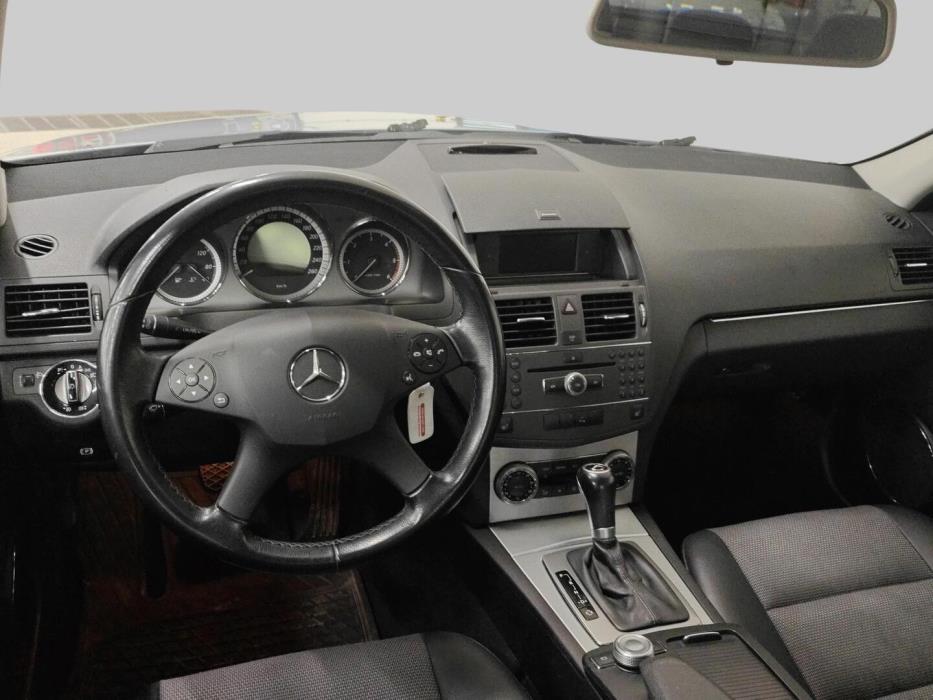 MERCEDES-BENZ C 2009