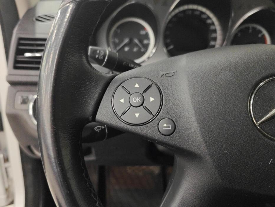 MERCEDES-BENZ C 2009