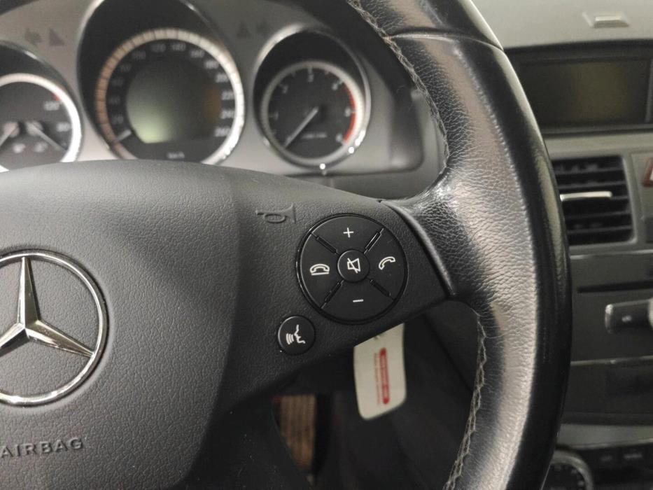 MERCEDES-BENZ C 2009