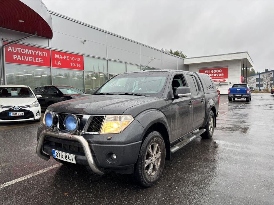 NISSAN Navara 2010