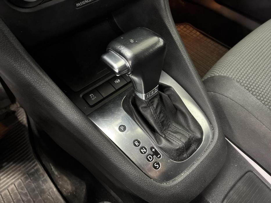 VOLKSWAGEN Golf 2010