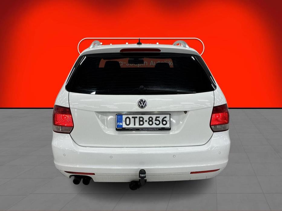 VOLKSWAGEN Golf 2010