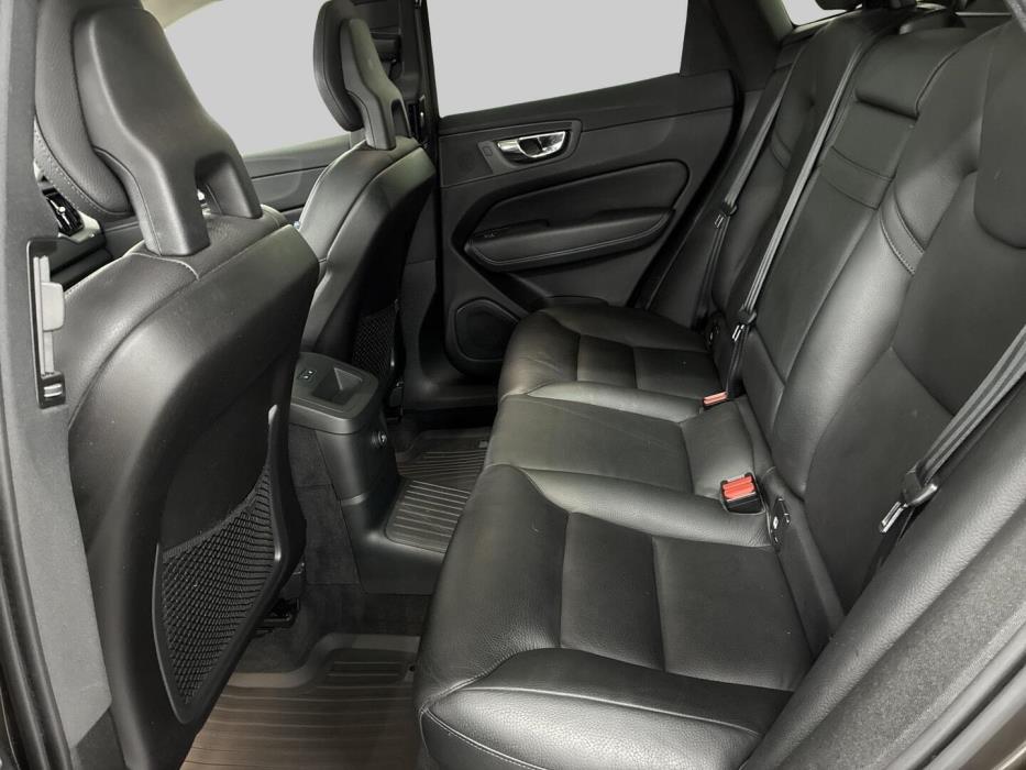 VOLVO XC60 2018