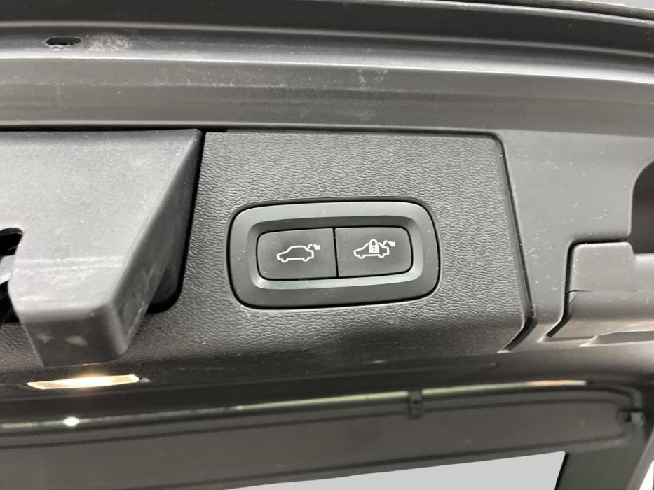 VOLVO XC60 2018