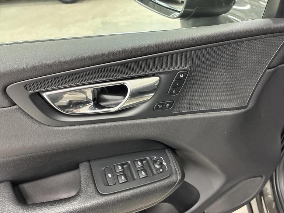 VOLVO XC60 2018