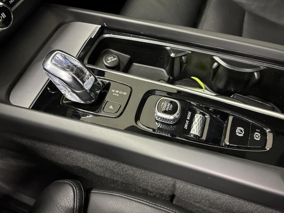 VOLVO XC60 2018