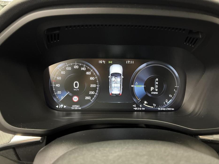 VOLVO XC60 2018