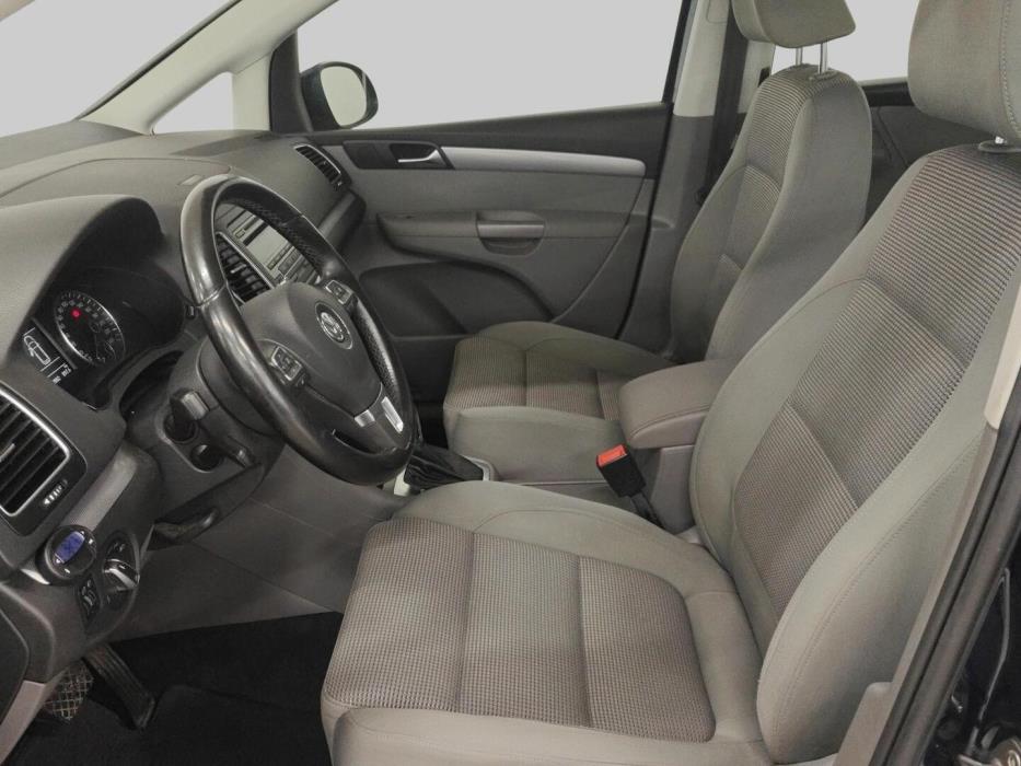 VOLKSWAGEN Sharan 2010