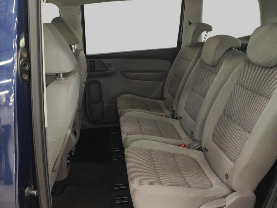 VOLKSWAGEN Sharan 2010