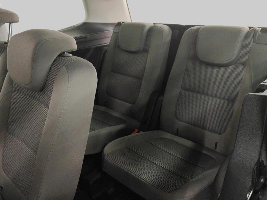 VOLKSWAGEN Sharan 2010