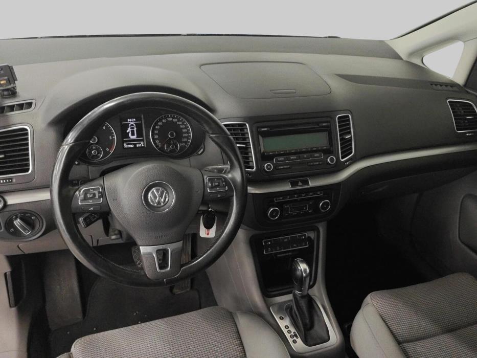 VOLKSWAGEN Sharan 2010