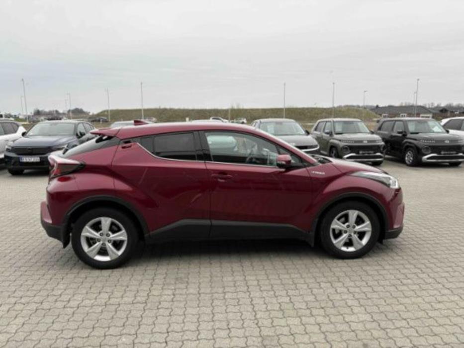 TOYOTA C-HR 2019