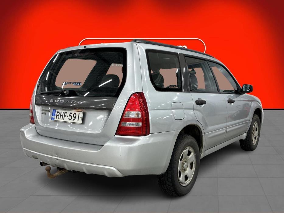 SUBARU Forester 2005