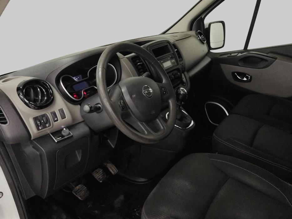 NISSAN NV300 2017