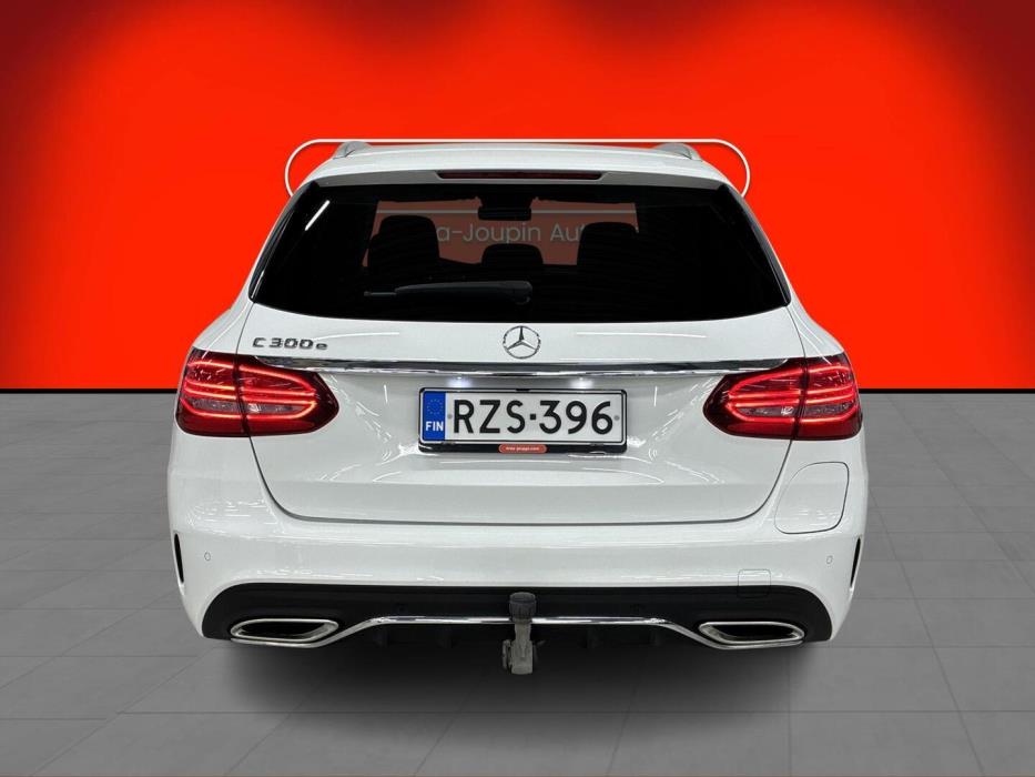 MERCEDES-BENZ C 2020