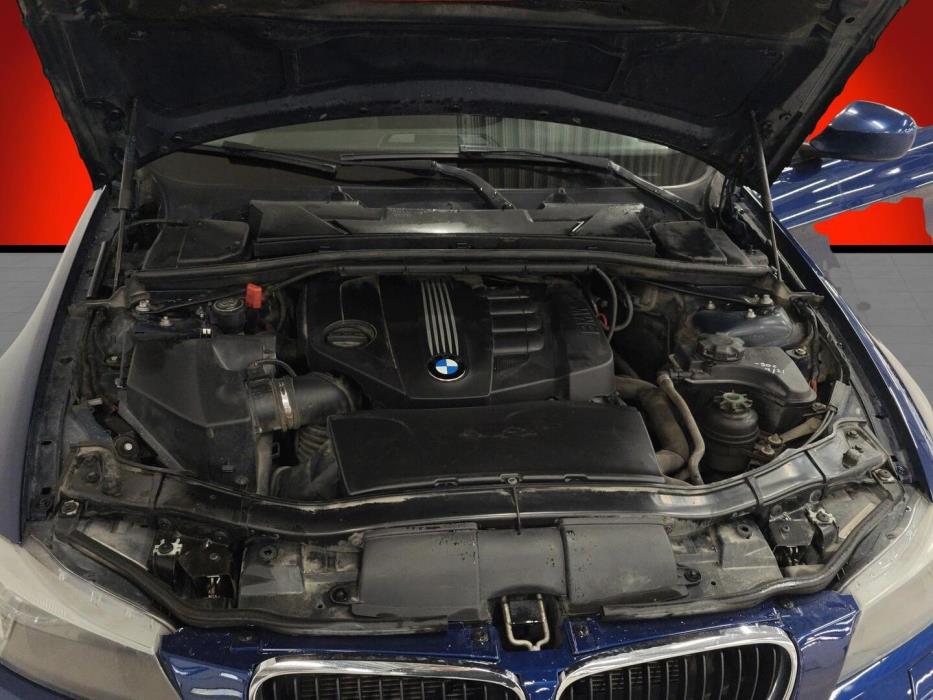 BMW 320 2010