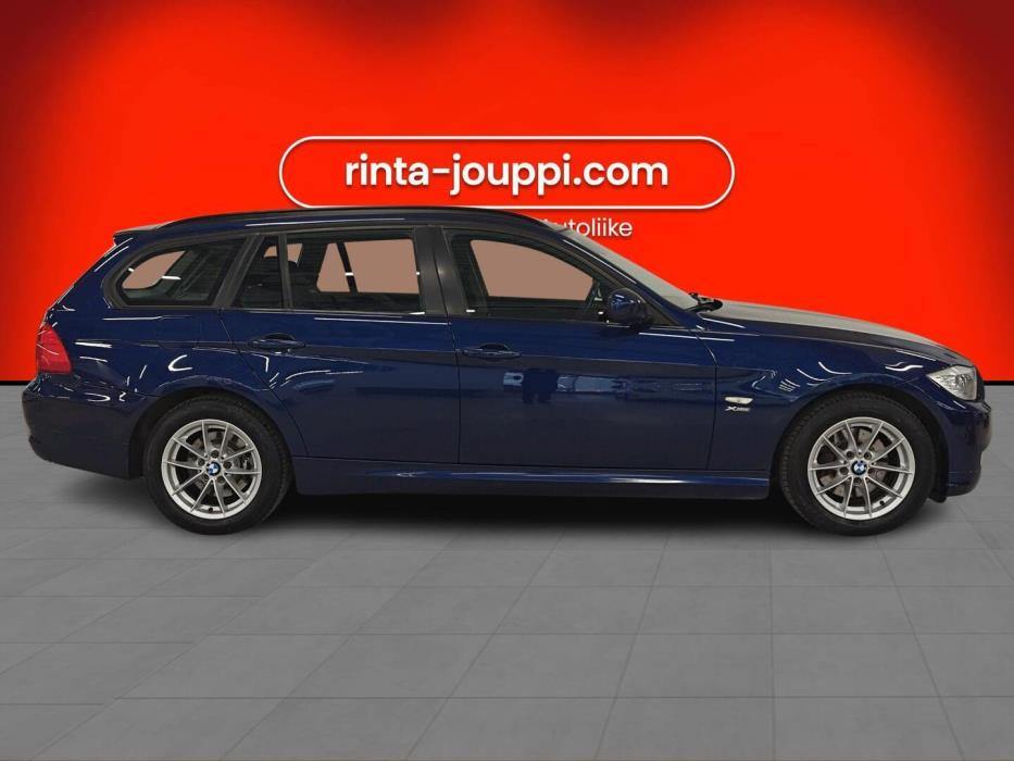 BMW 320 2010